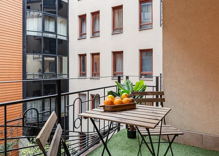 Leda Private Apartment